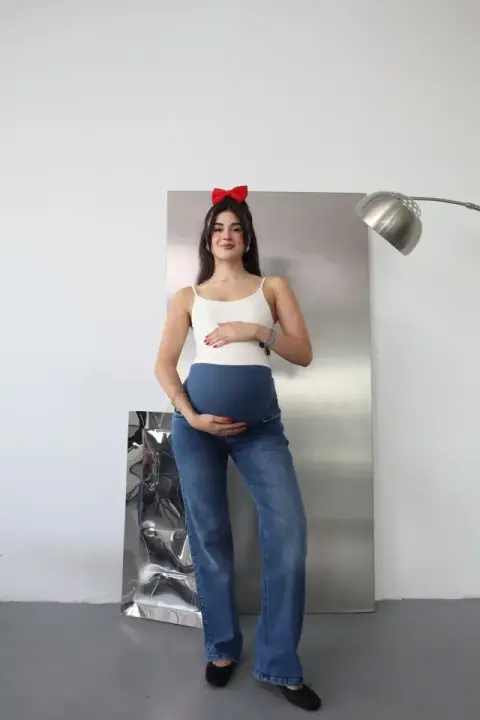 Rahat Kesim Düz Paça Jean — Mavi