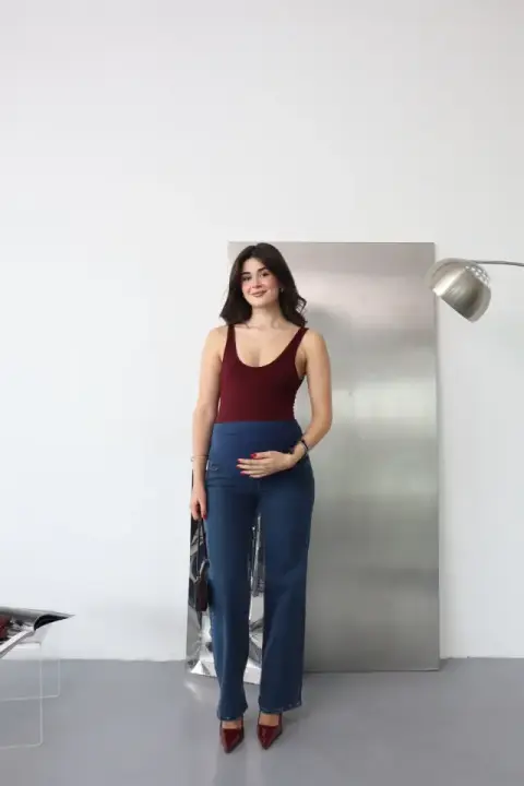 Crop Düz Paça Jean — Koyu Mavi
